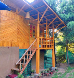 Camp Oak View, Camp and Cottages, Bir